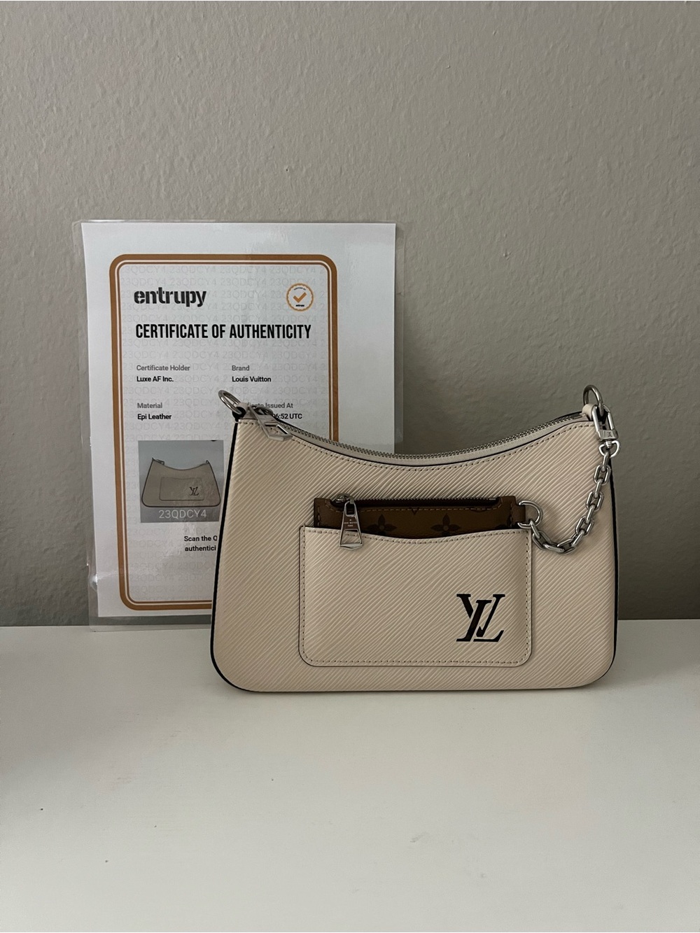 Louis Vuitton Cream Epi Leather Shoulder Pochette with Silver Chain
